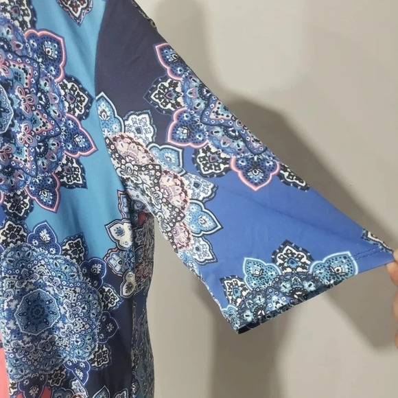 Sunsets & Sweet Tea Womans Size PXL Blue/pink Shift Dress. - Picture 6 of 9